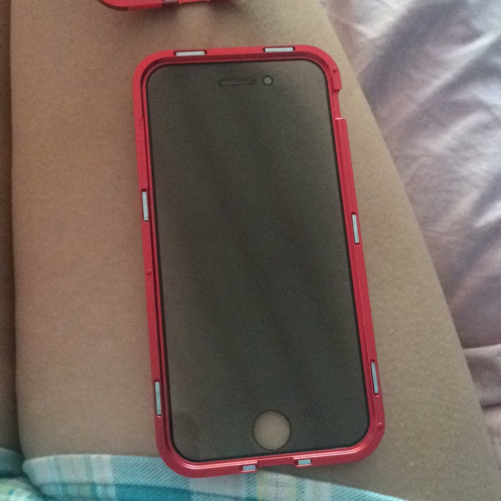 iPhone Magnetic case - Picture 4 of 5